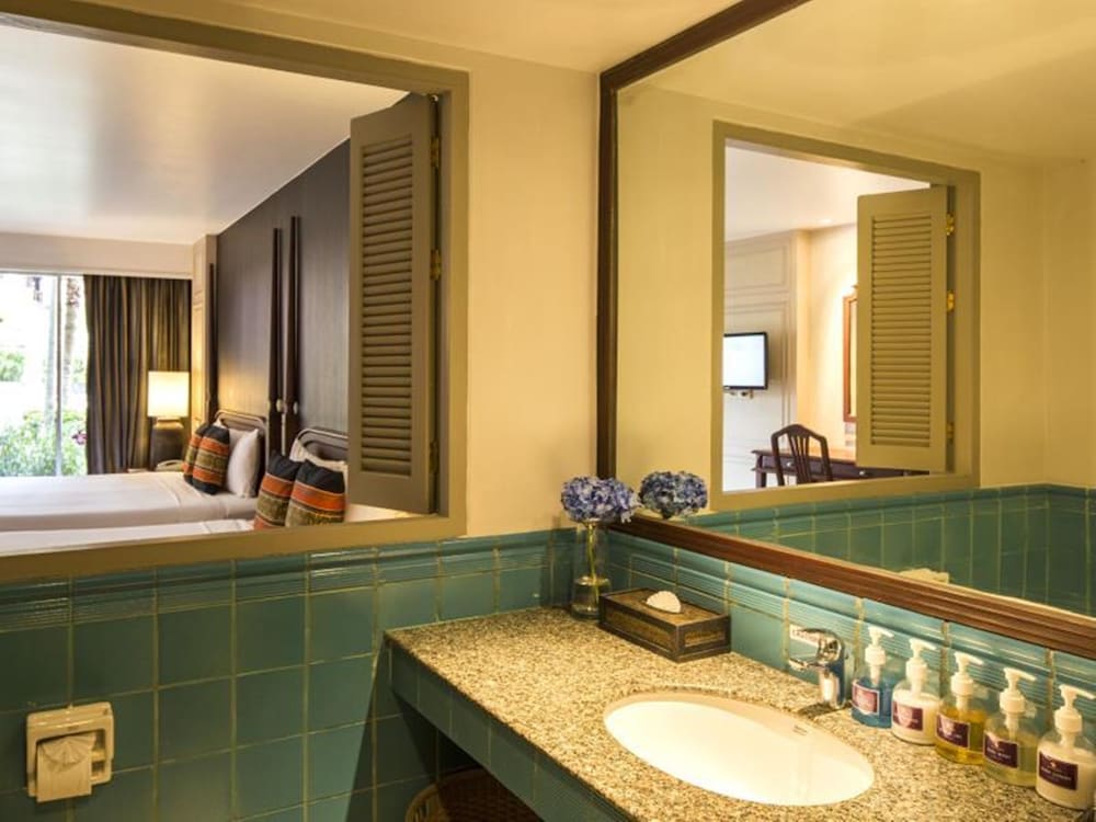 Phuket Orchid Resort And Spa 32/71