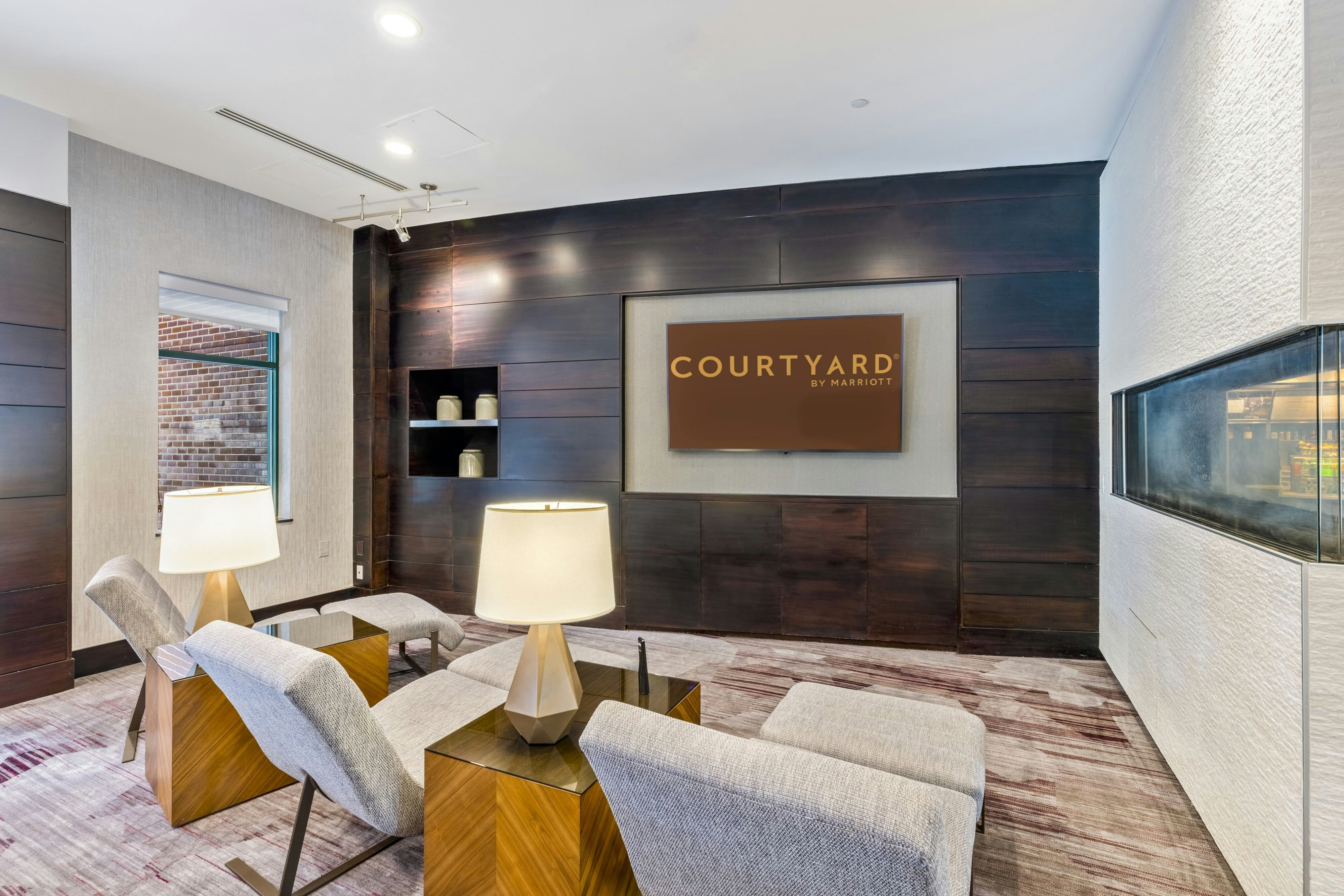 Lobby at Courtyard by Marriott Boston Waltham, WALTHAM - MA