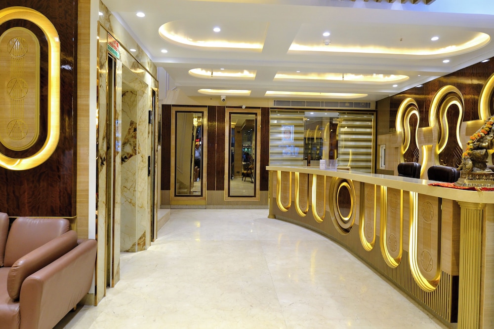 HOTEL GRAND PLAZA. 8/50