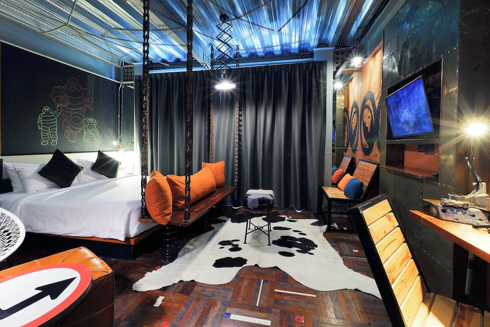 Experience, King Bed