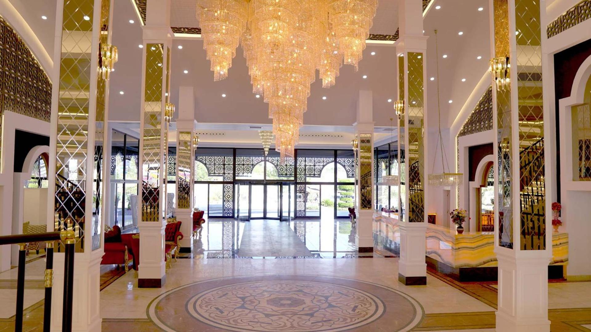 Dream World Palace Hotel 35/44