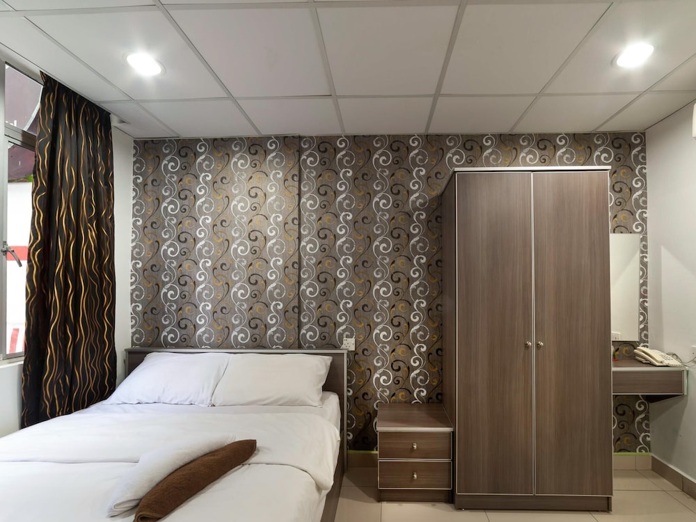 LaComme Inn 33/74