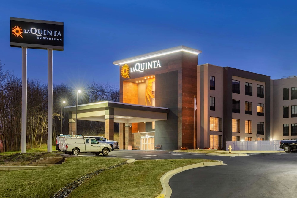 La Quinta Inn & Suites by Wyndham Aberdeen-APG 1/34