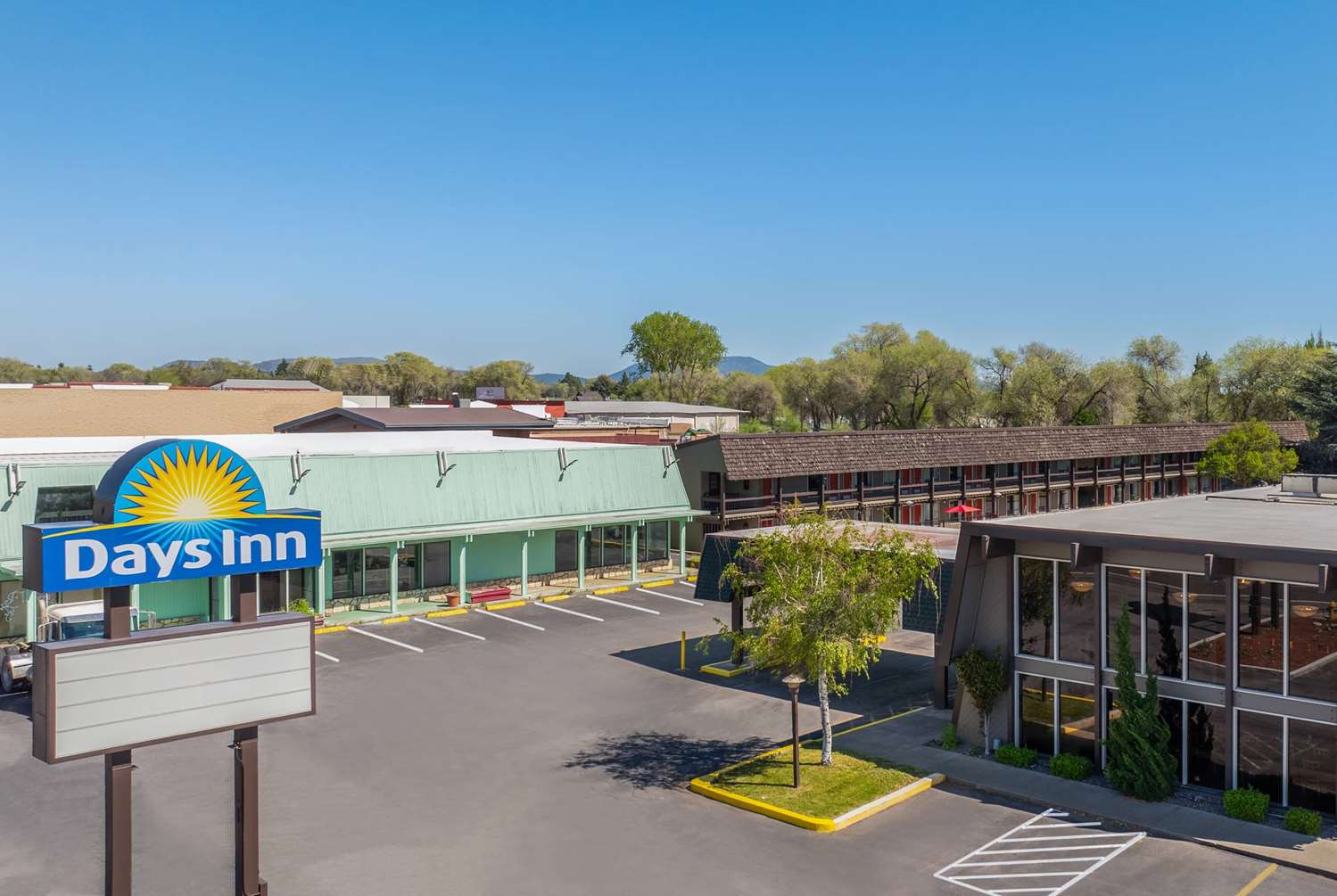 Days Inn by Wyndham Klamath Falls 40/48