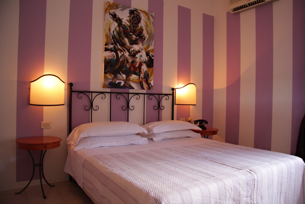 Alex Hotel 13/33
