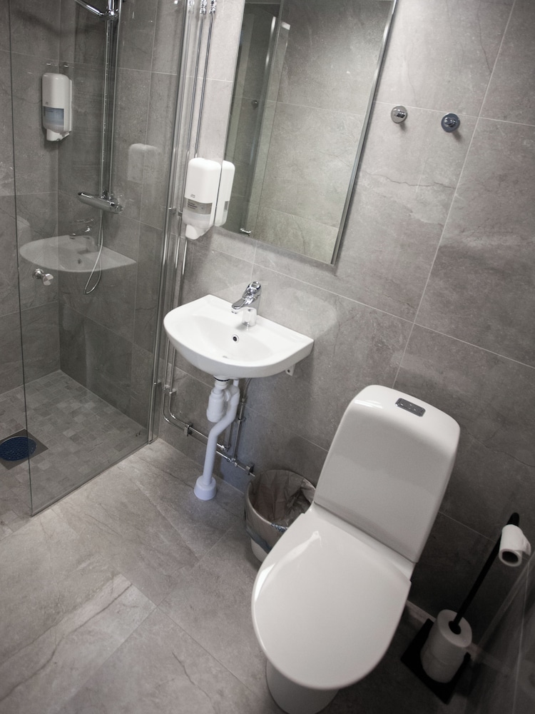 Hotel Aveny Bed Breakfast 38/41
