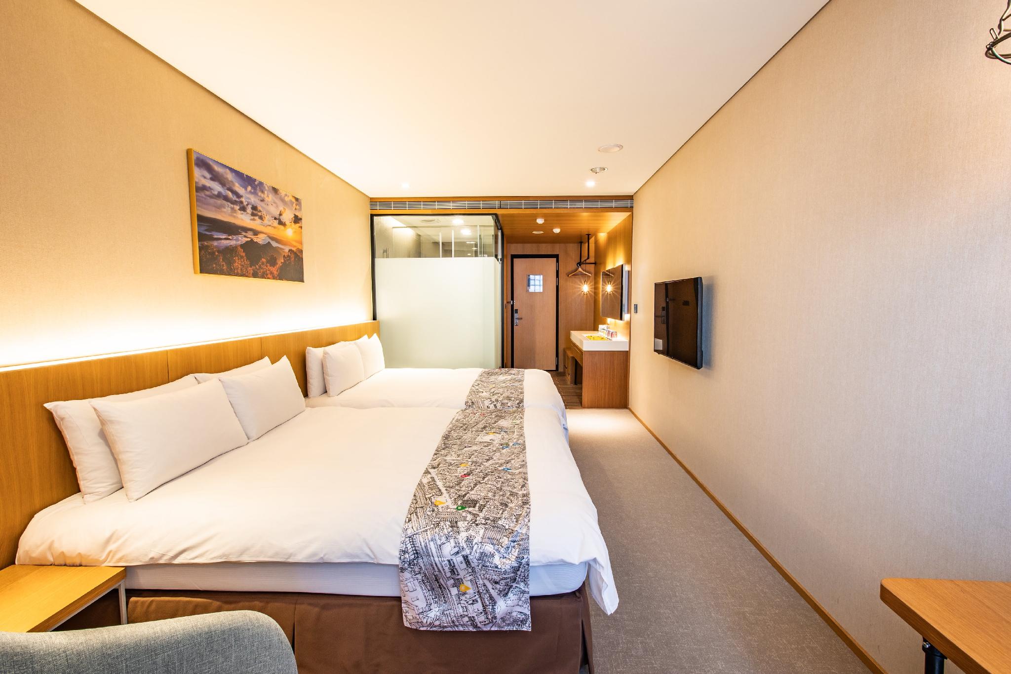 Classic, Family, 2 Double Beds, No Window