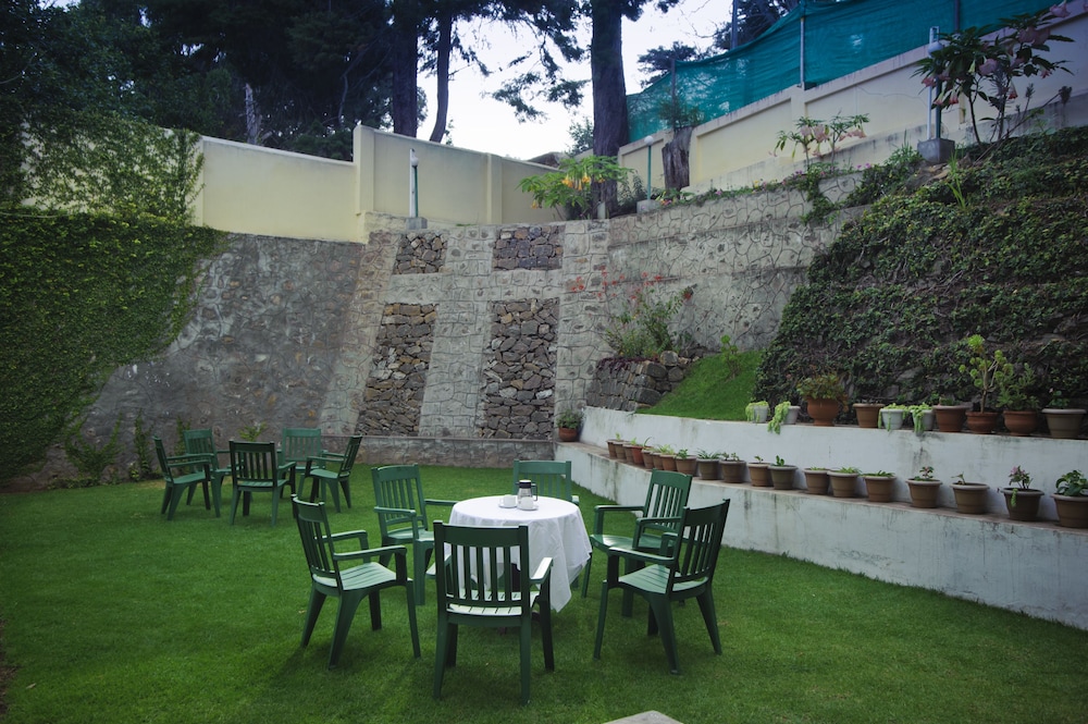 HOTEL JAI 17/18
