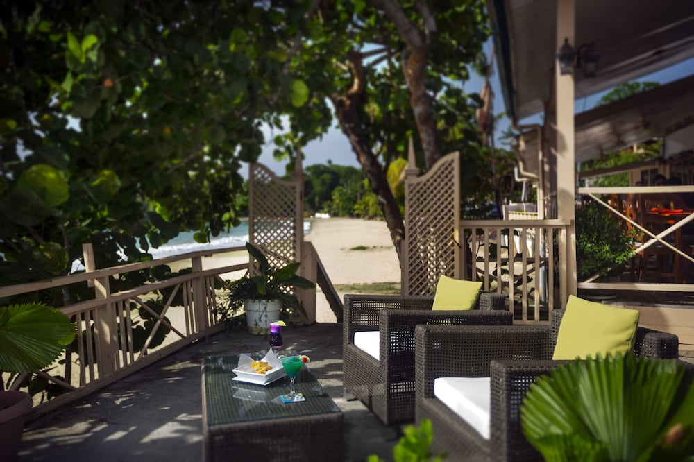 Grafton Beach Resort 19/27