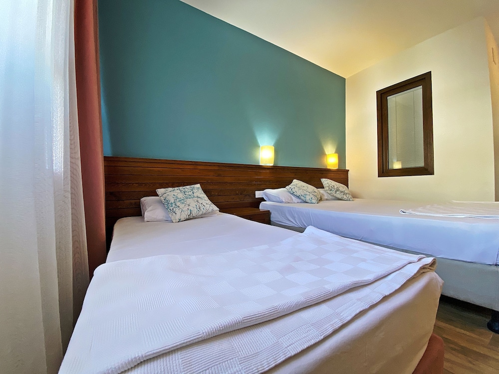 Ova Resort Hotel 11/55