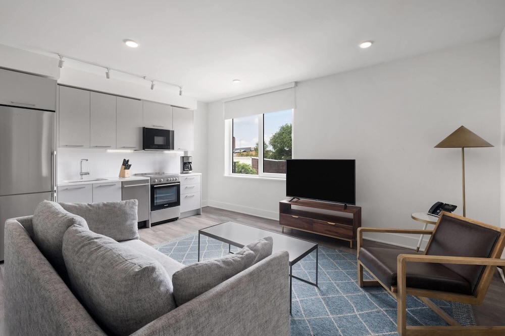 Reside Navy Yard, a Wyndham Residence 55/72