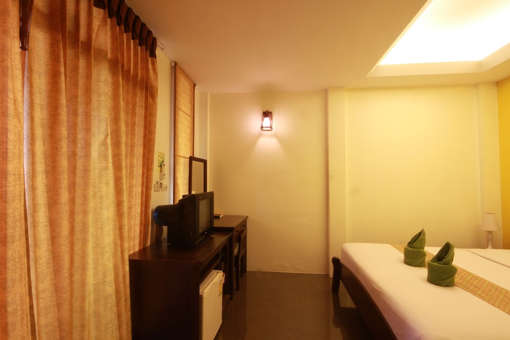 THARATHIP RESORT 40/68