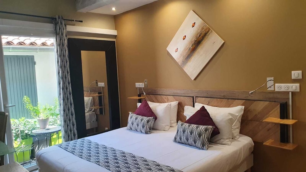 ROOM, DOUBLE BED, TERRACE