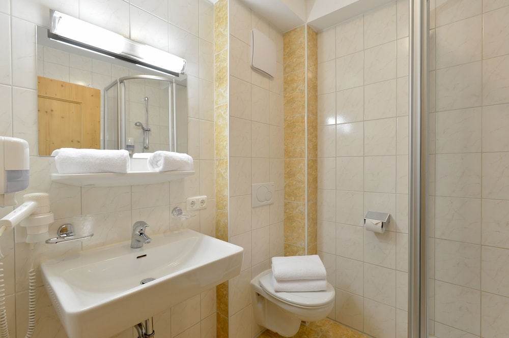 Hotel Postschlössl 45/50