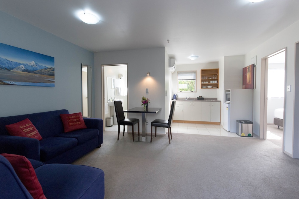 Riccarton Motor Lodge 36/48
