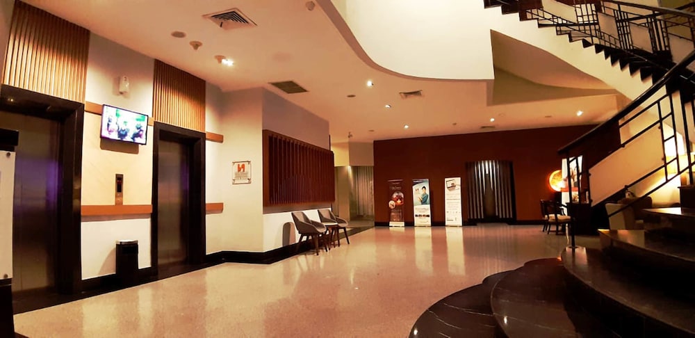 Swiss Belhotel Borneo Samarinda 3/68