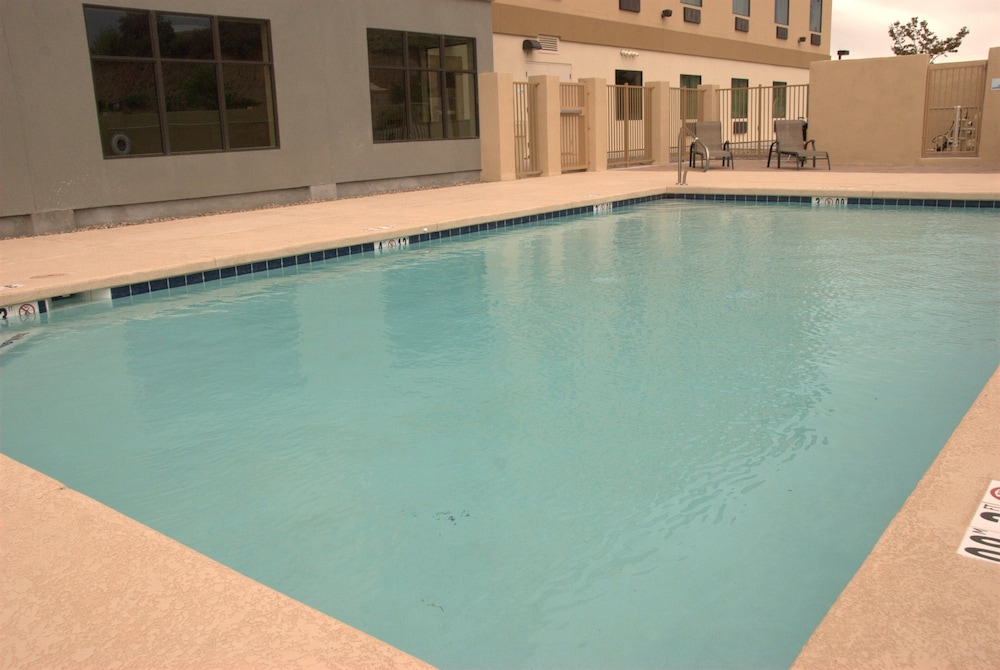 Holiday Inn And Suites Globe 52/55