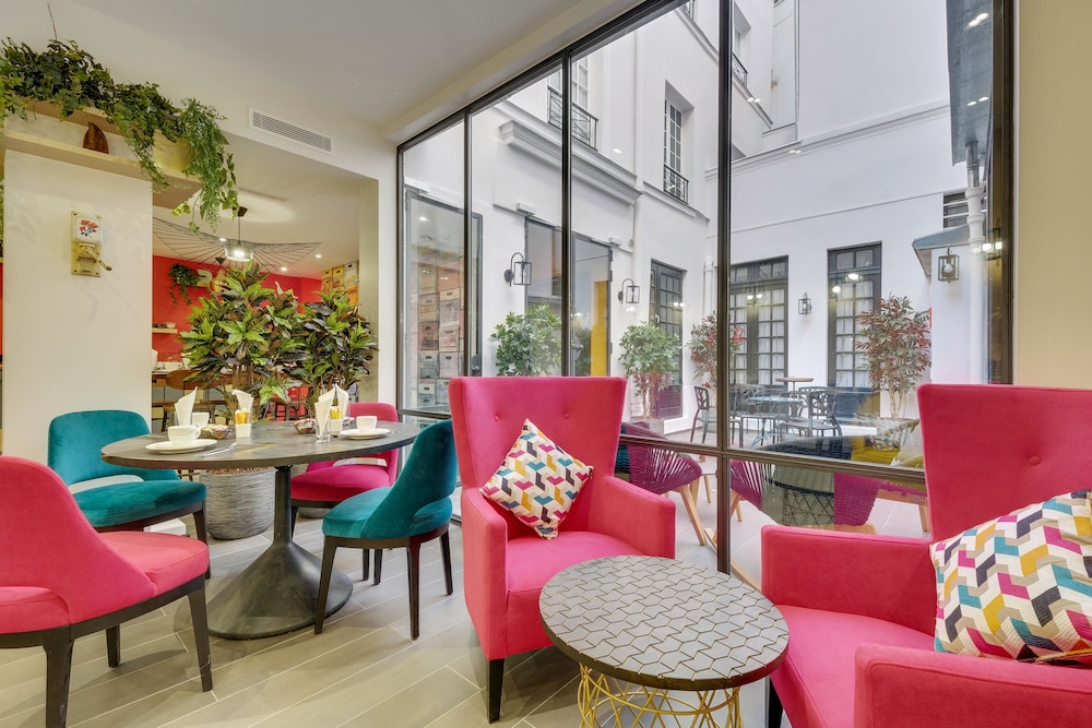 Hotel Lucien & Marinette 28/46