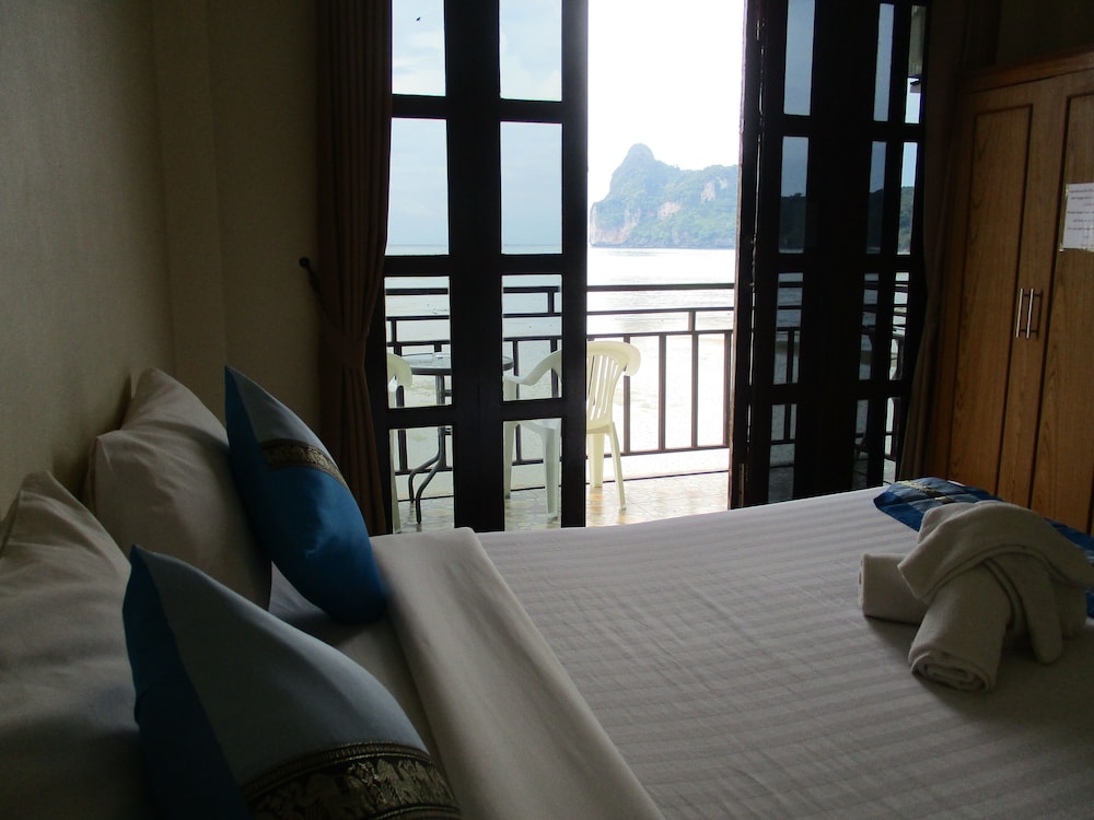 Phi Phi Green House 15/49