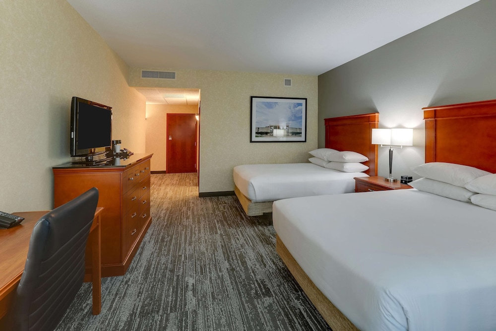 DELUXE, 2 QUEEN BEDS