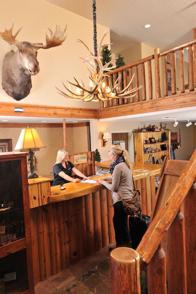 Boarders Inn & Suites by Cobblestone Hotels - Waukon 3/25