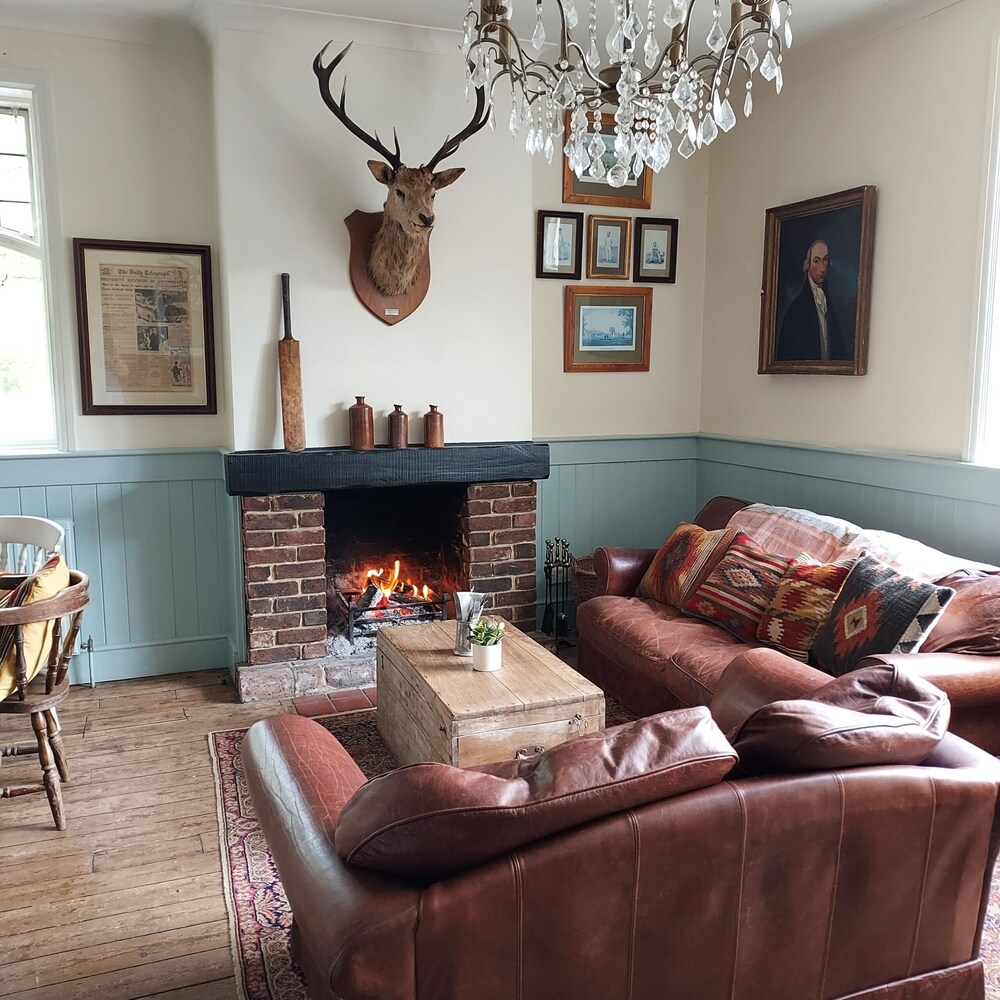 The Cricketers Inn 27/42