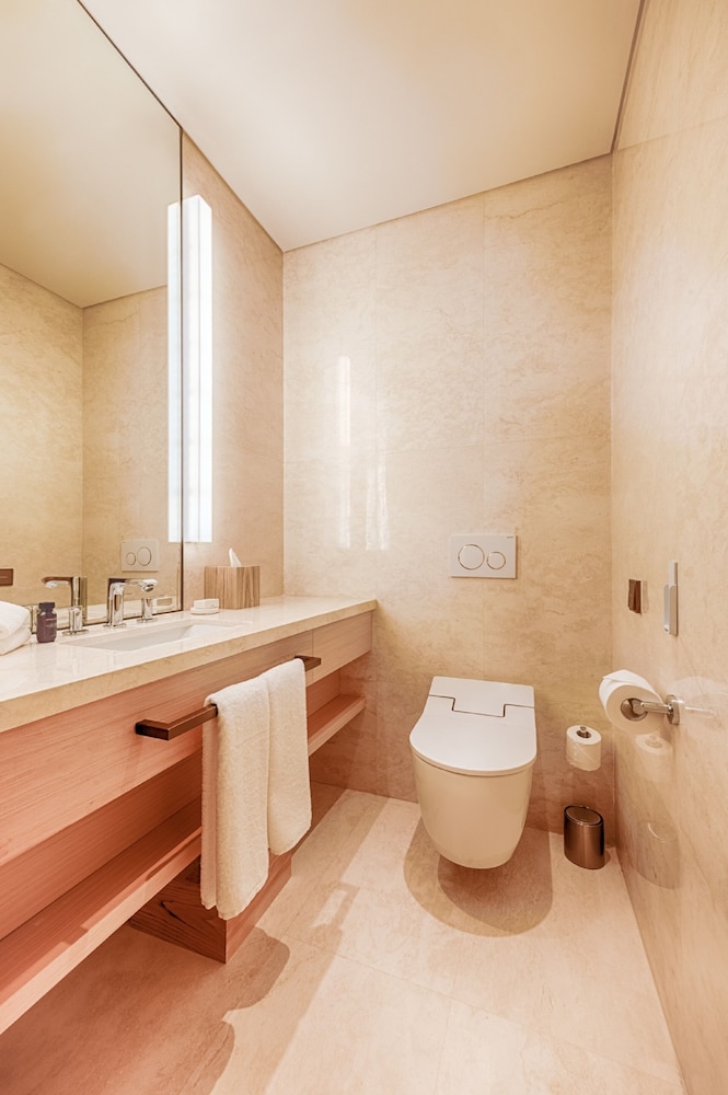 Monogram, Suite, King Bed, Ocean View, Monogram Lounge Access، Shilla Monogram Danang 5/8