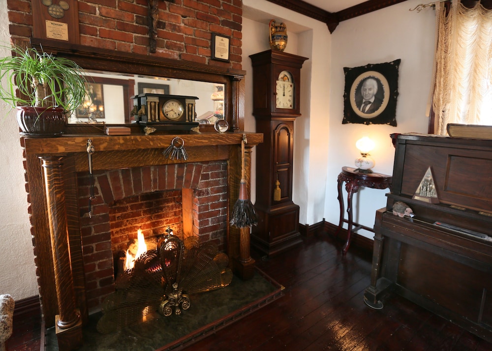 The Old Parsonage Bed and Breakfast 38/64