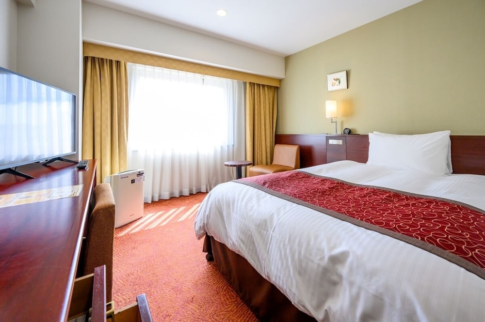 Semi Room, Double Bed