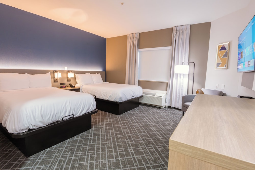 Comfort Inn & Suites Memphis Germantown 18/50