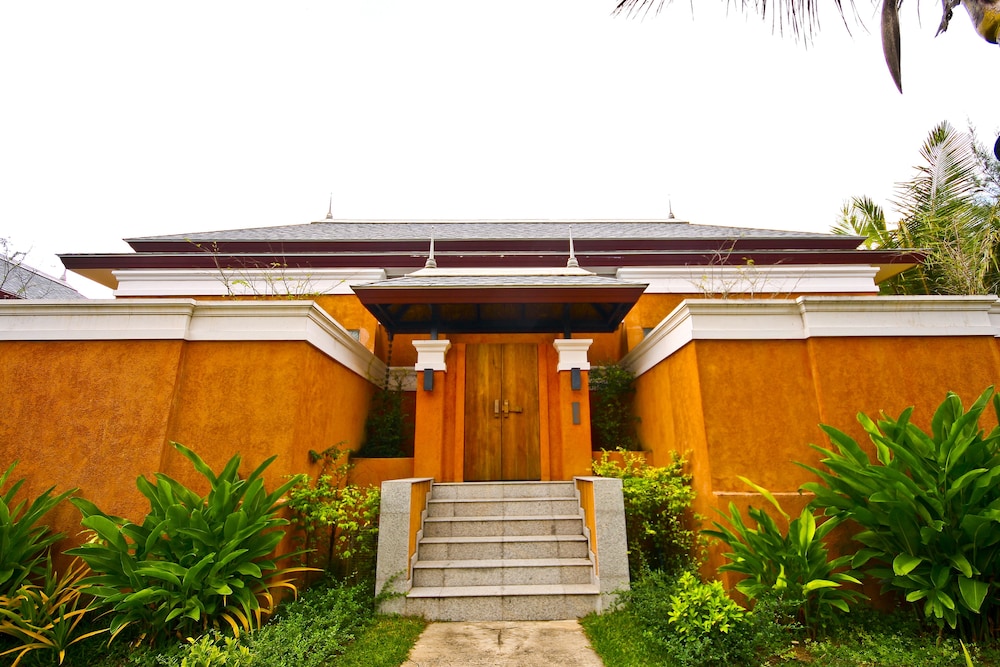 Ananea Beyond Khaolak 7/69