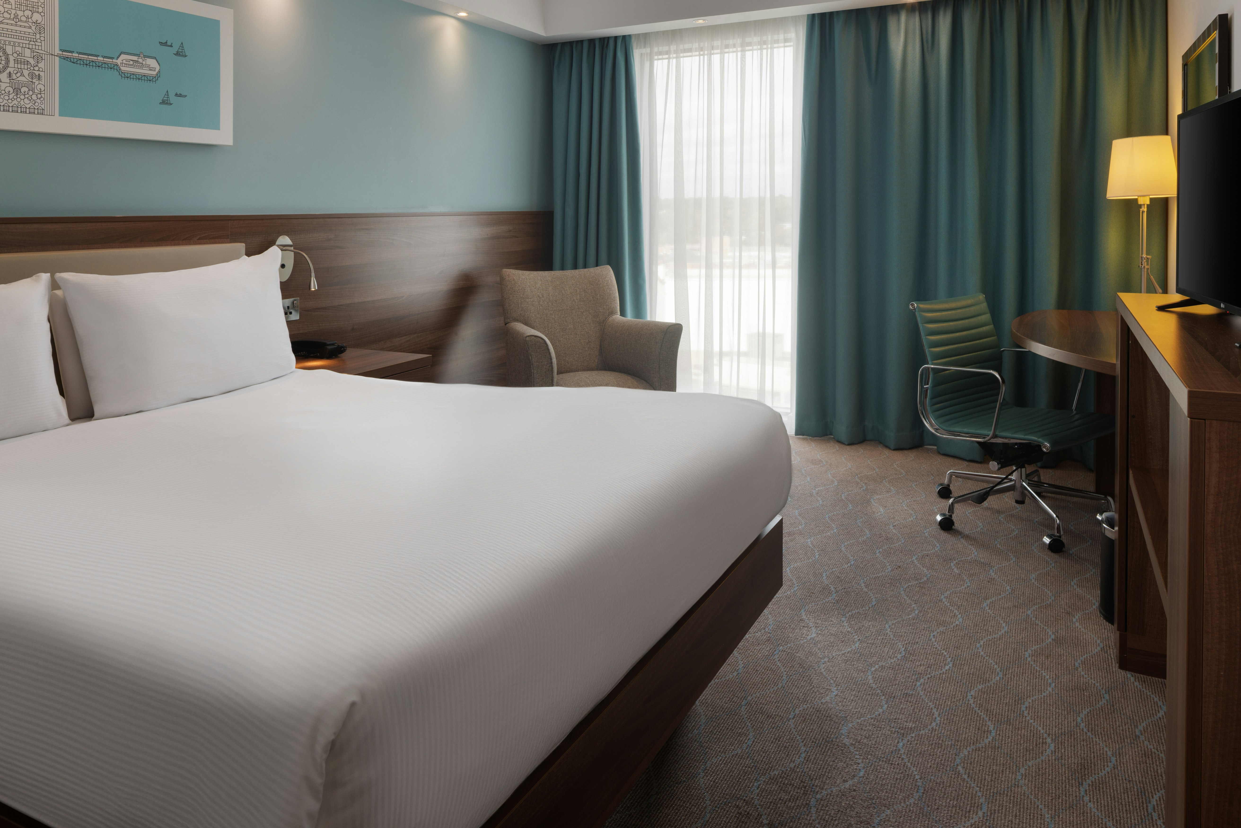 Room, Twin Beds, with View