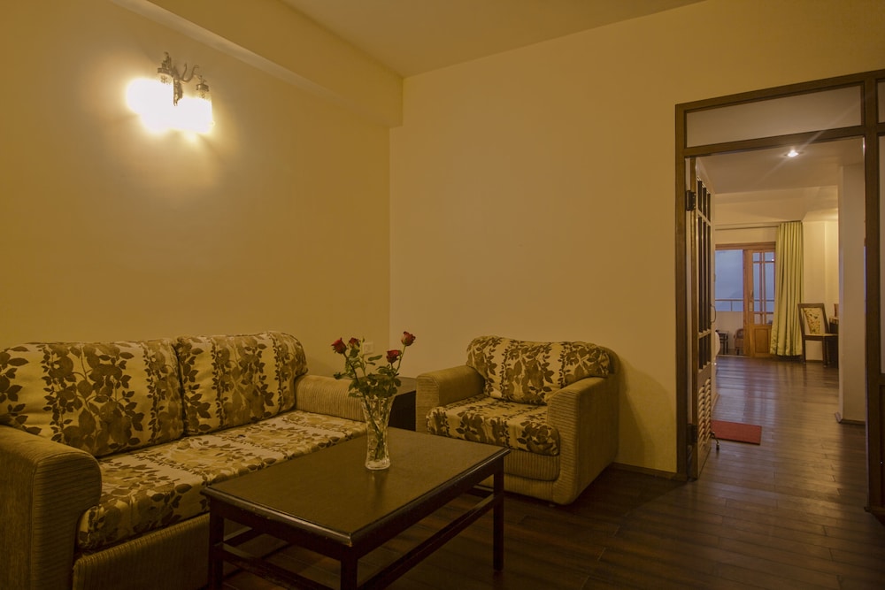 SUMMITTTAKSHANG RESIDENCY,HOTEL AND SPA 27/29
