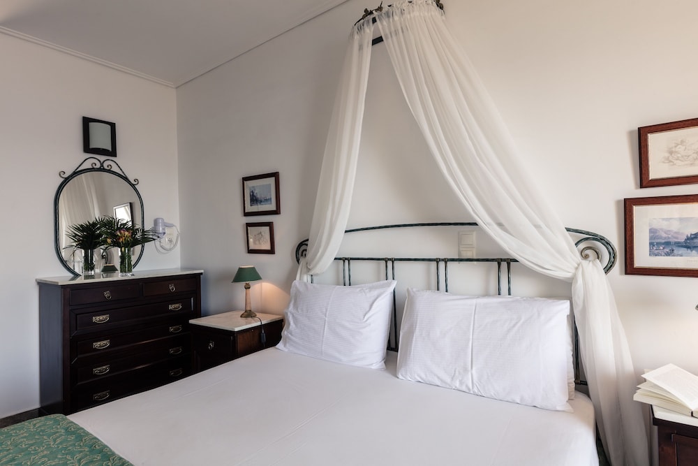 Dionysos Hotel Agistri 15/50