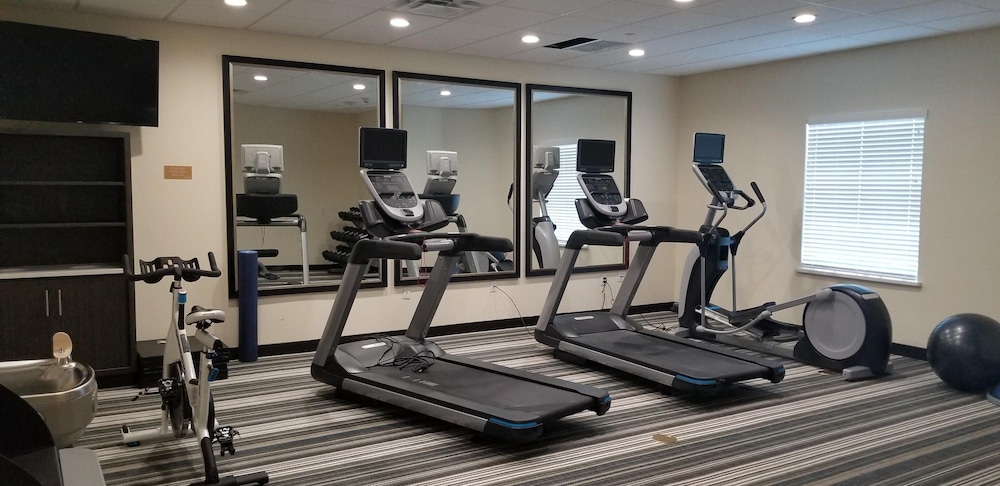 Candlewood Suites Plano North 24/44