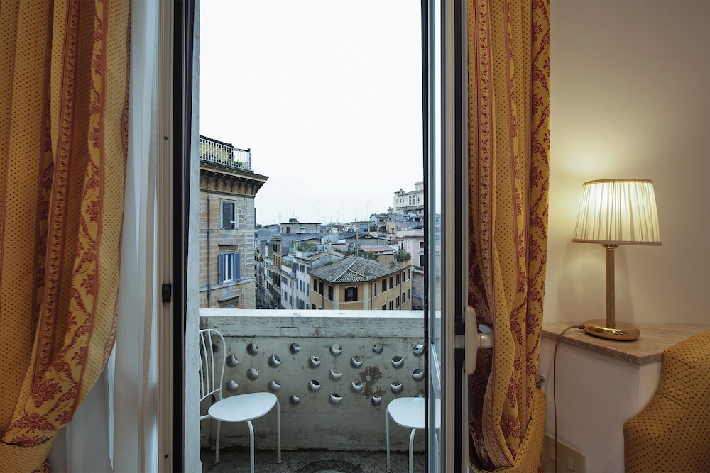 Hotel Canova 49/49