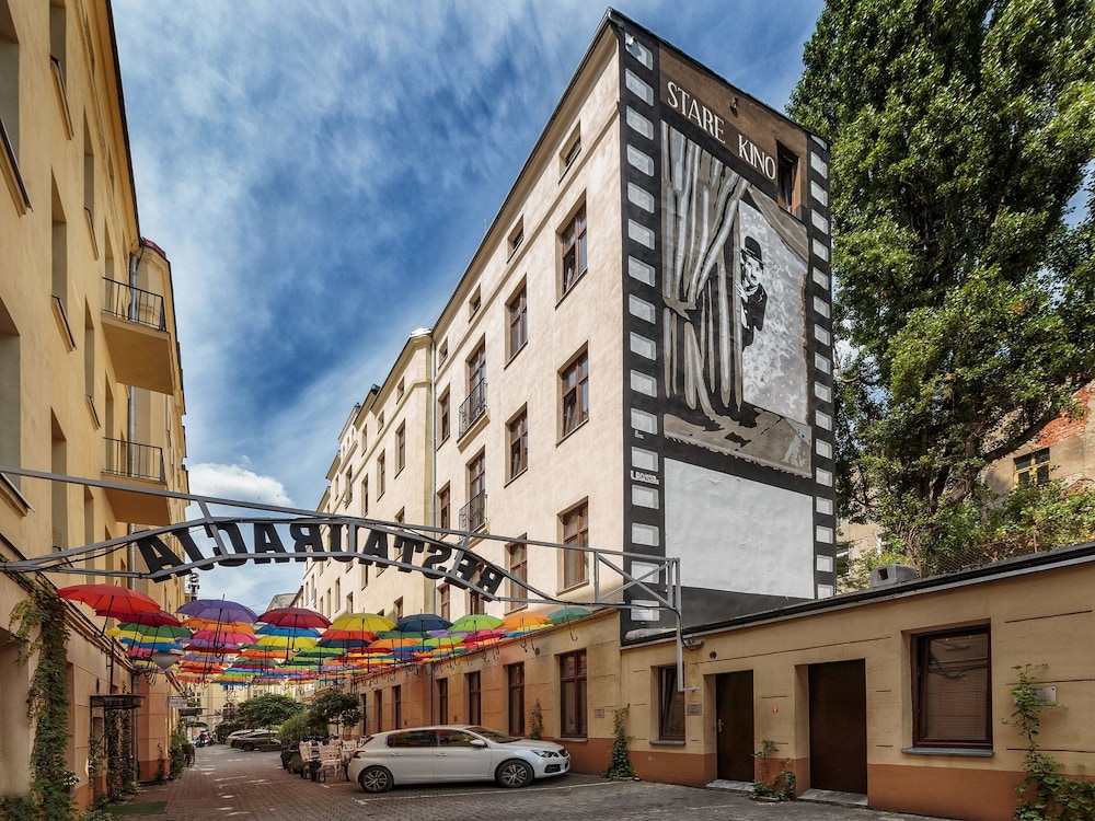 Stare Kino- Cinema Residence 46/50