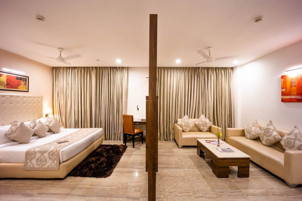 Shanti Palace 38/71