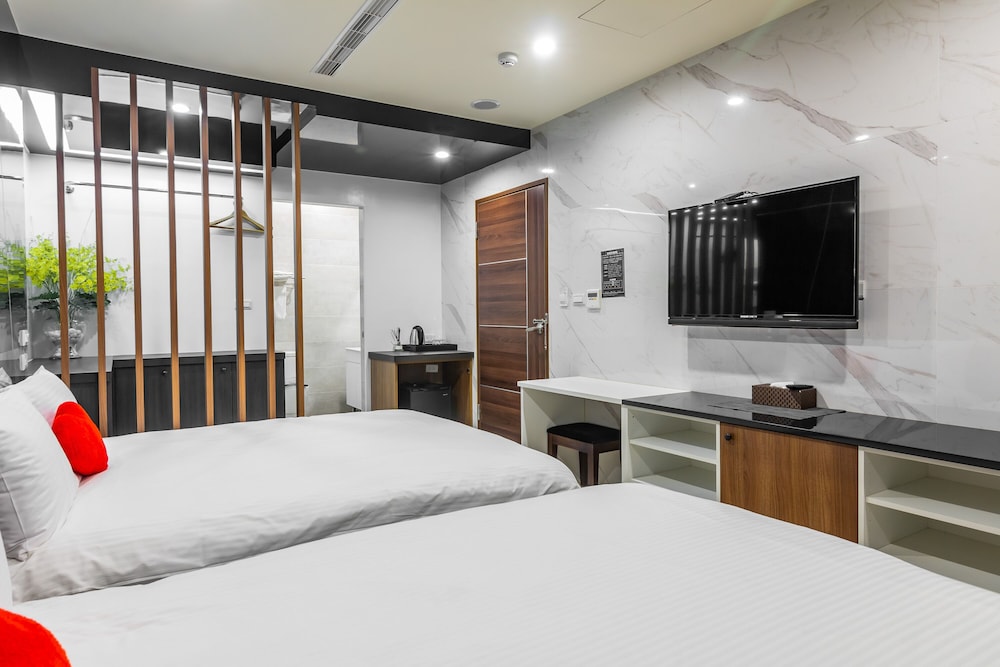 Tanxiang Resort Hotel Sun Moon Lake 24/65