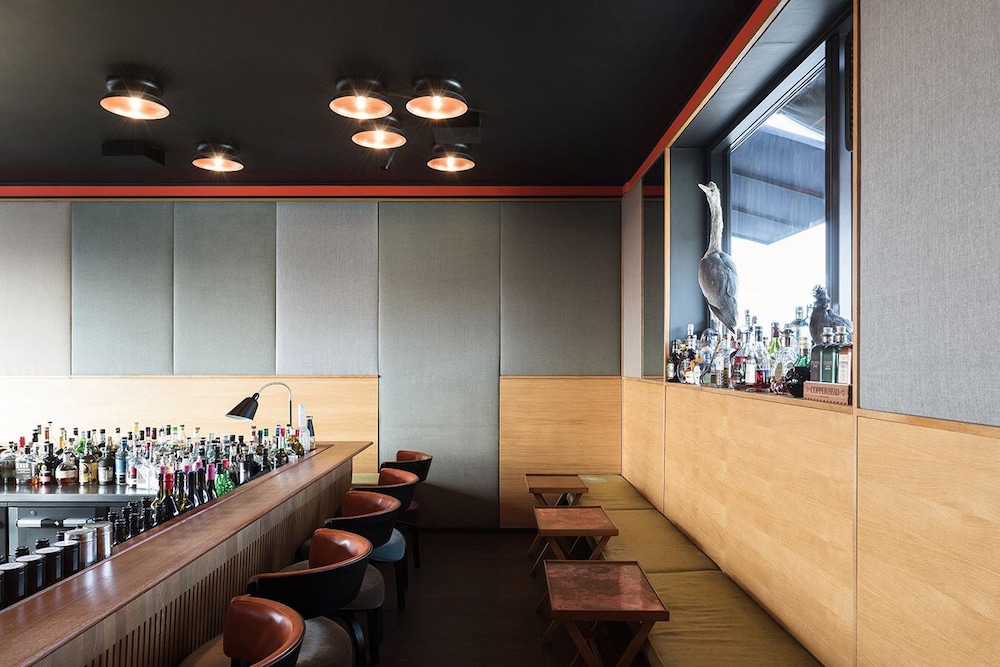 The Flushing Meadows Hotel & Bar 38/50
