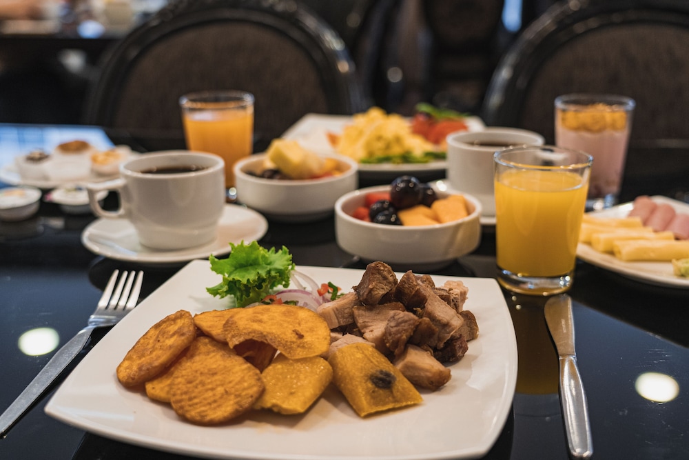 HOTEL JOSE ANTONIO 39/50