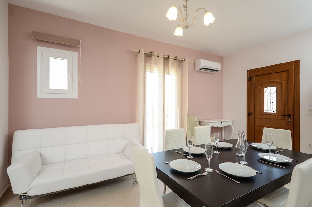 Naxos Luxury Villas 12/36