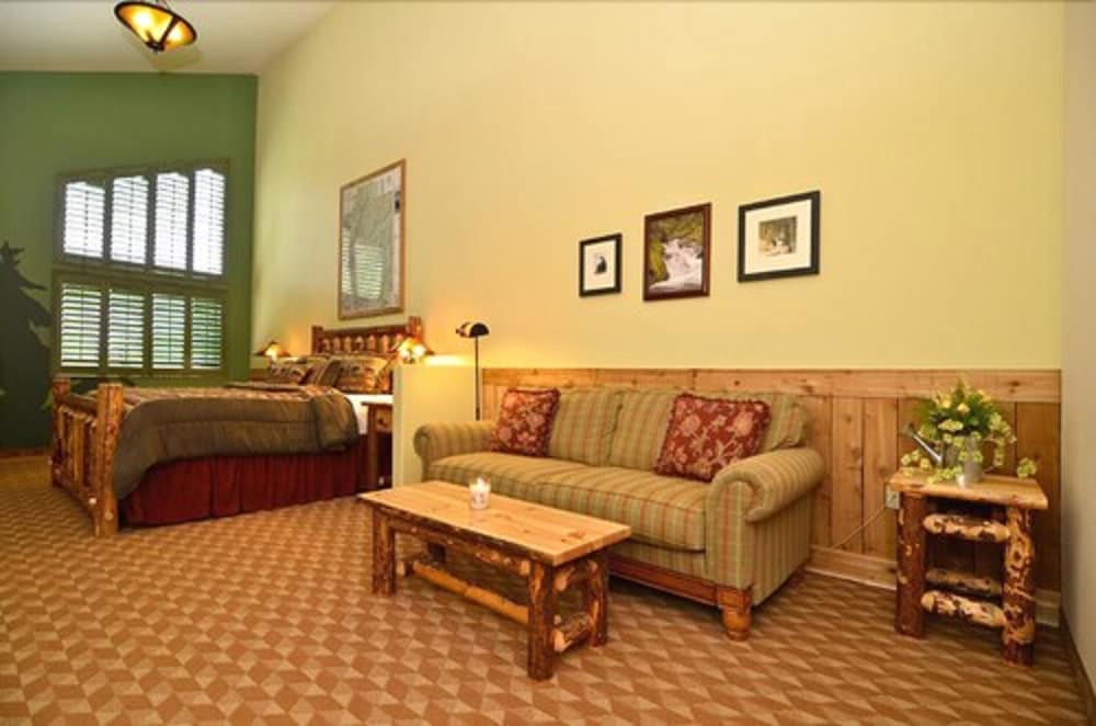 Best Western Plus Battle Ground Inn & Suites 29/36