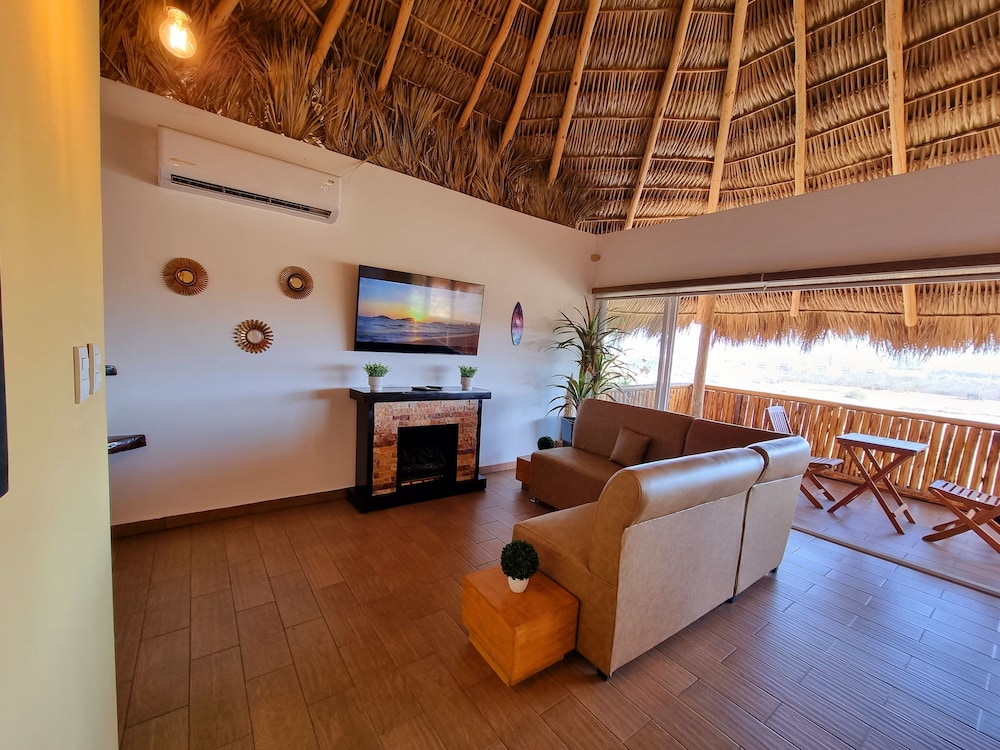 Palm Valley Cabins 24/50