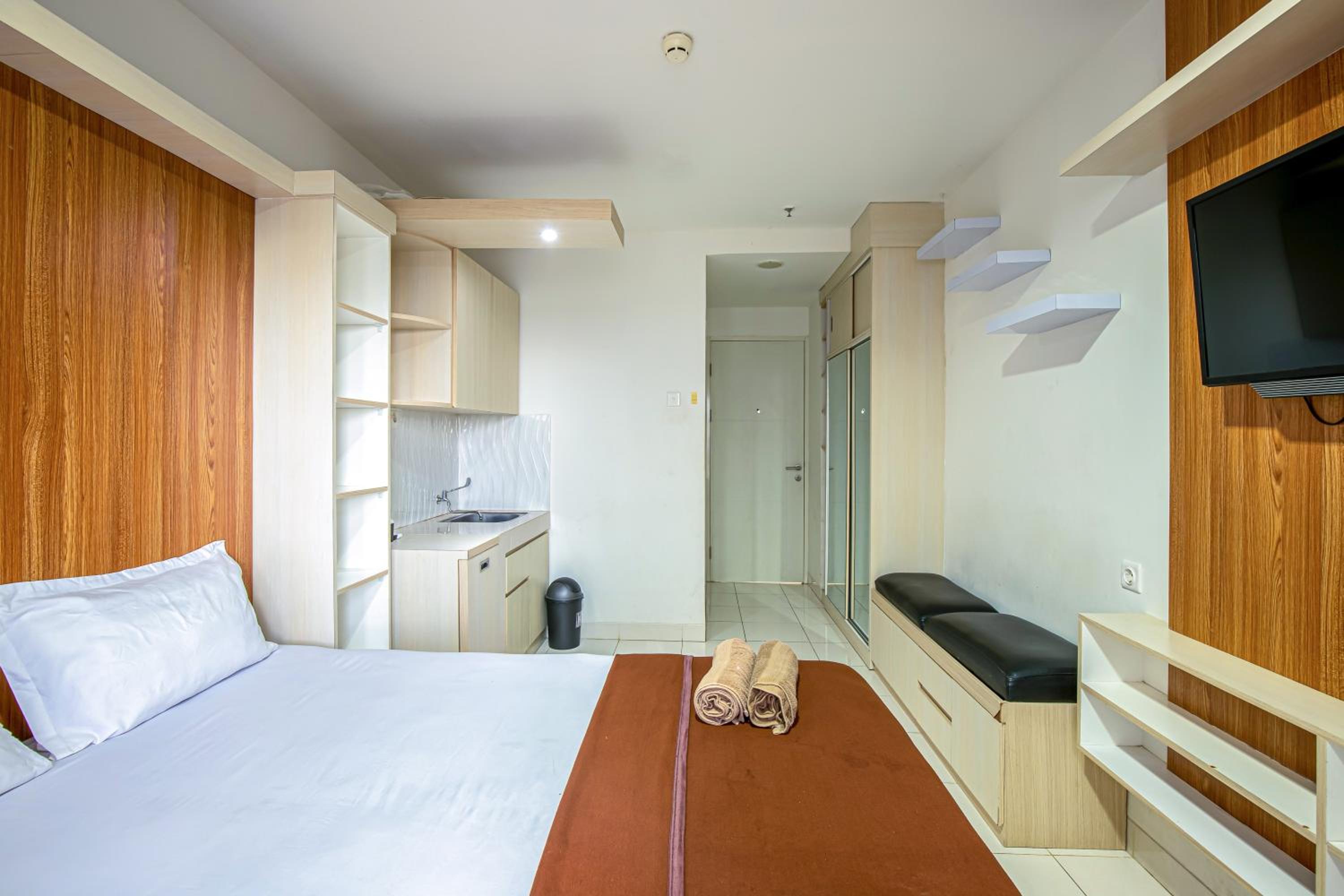 Skyland Sentul Tower Apartment 45/56