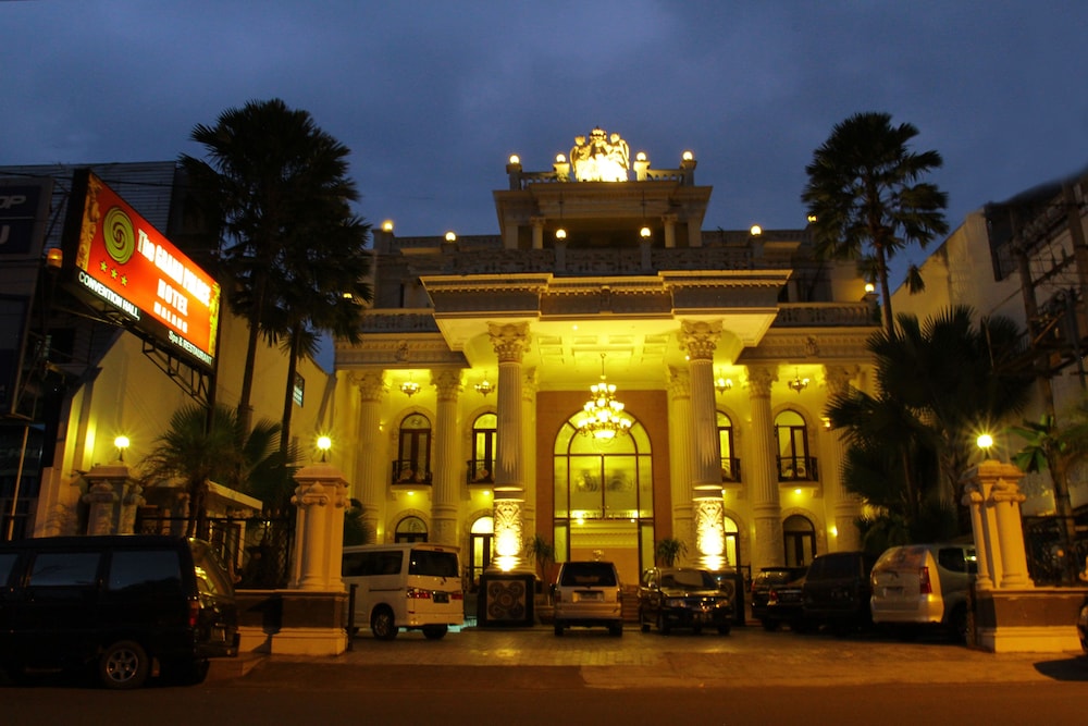 The Grand Palace Hotel Malang 4/58