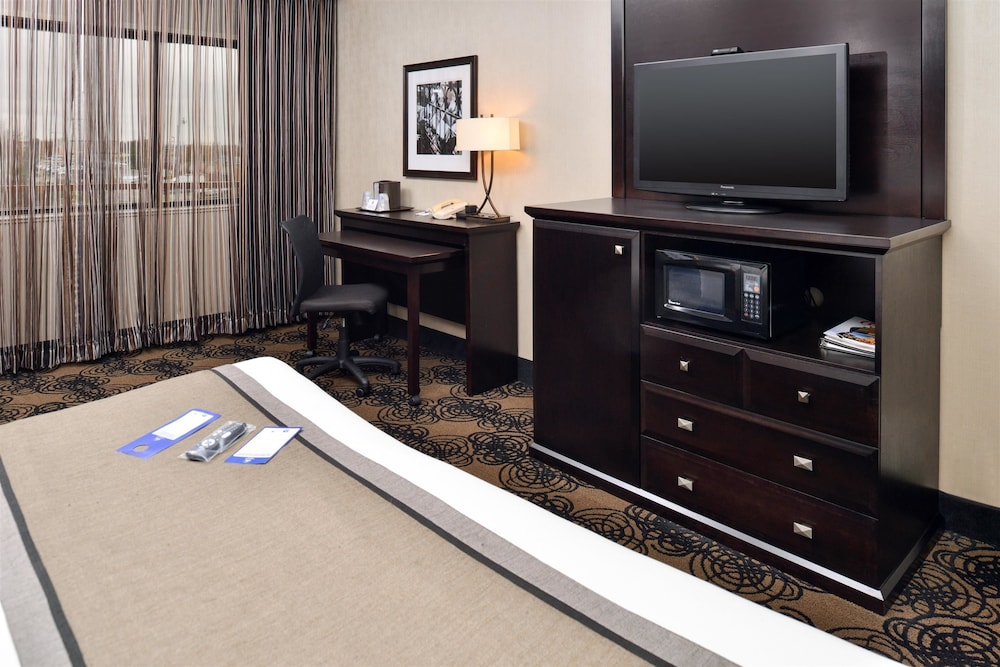 Best Western Plus Midwest Inn 28/31