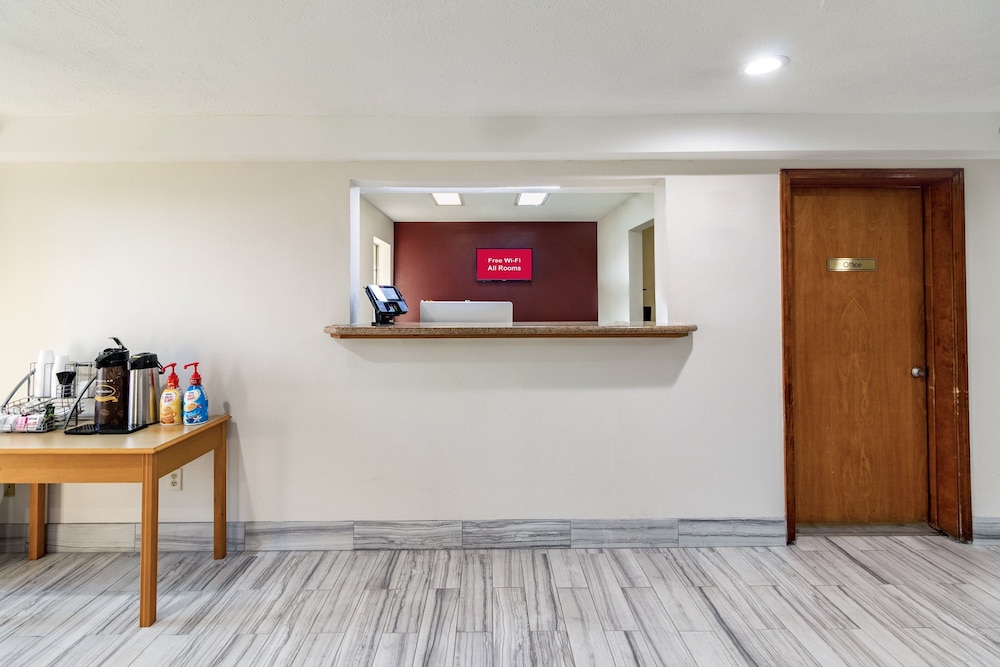 Red Roof Inn Cadiz 9/34