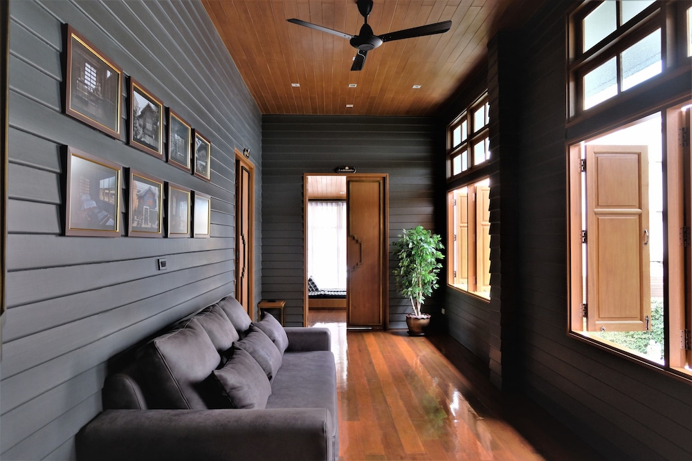 Vali Villa Bangkok 28/50