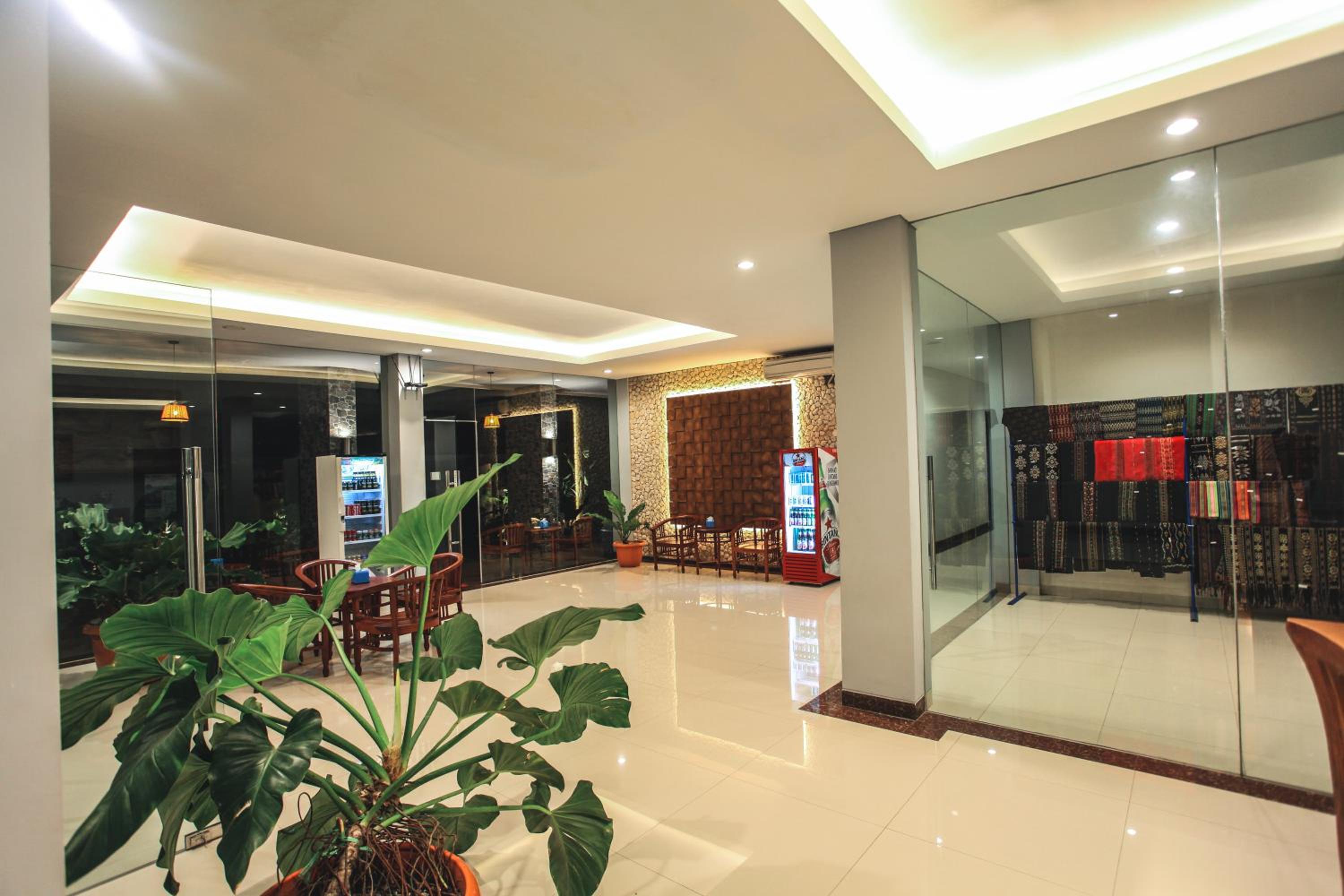 Kalton Hotel Labuan Bajo 12/55